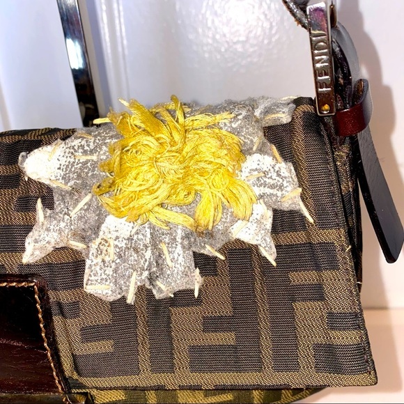 🛑SOLD🛑 Vintage FENDI Zucca Flower Motif Mamma Bucket Shoulder Bag - Picture 6 of 14